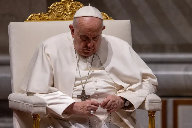 El Papa Francisco lamenta víctimas del tiroteo en Maine