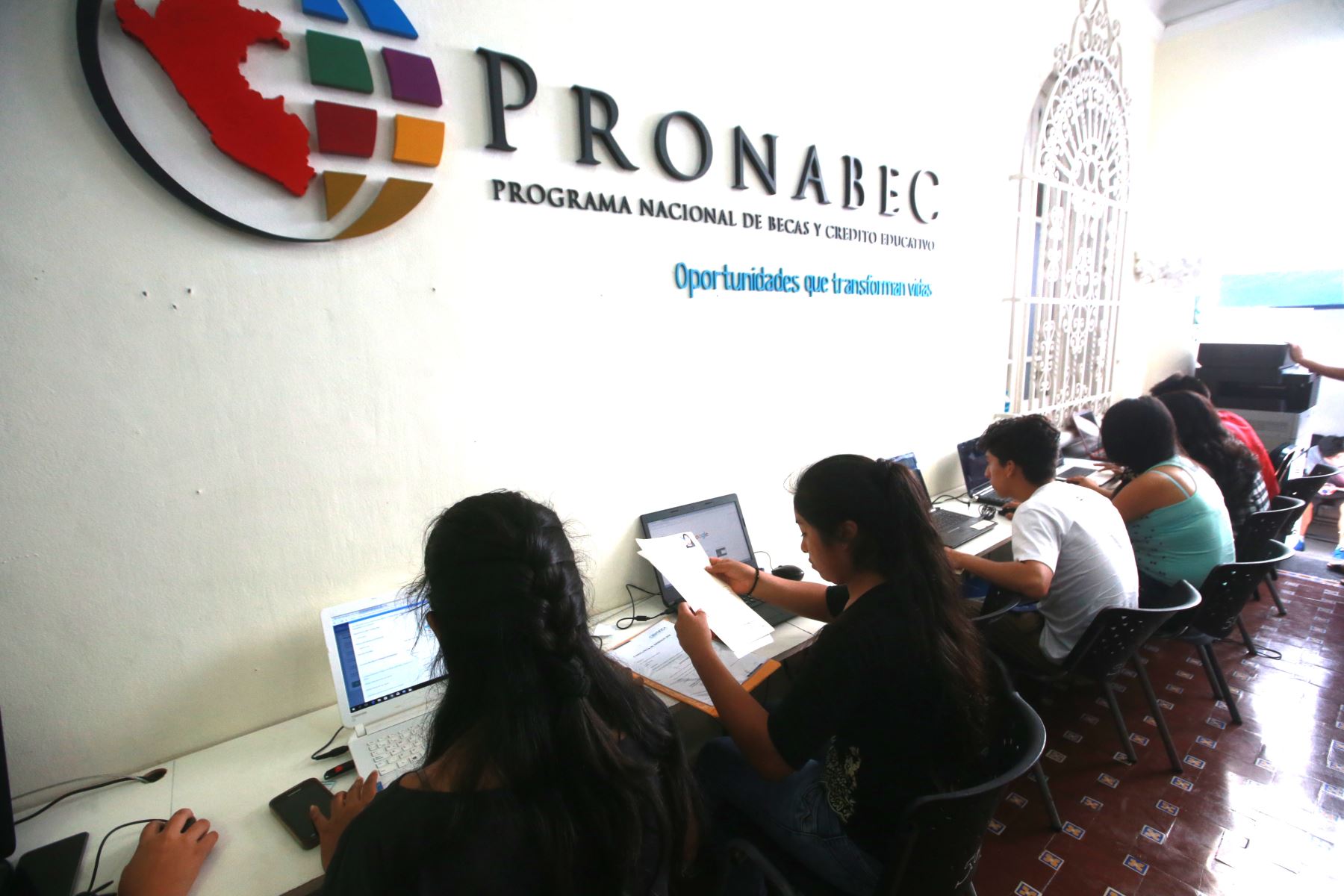 ¡A postular! Pronabec promueve en Lambayeque beneficios de las becas para estudiantes