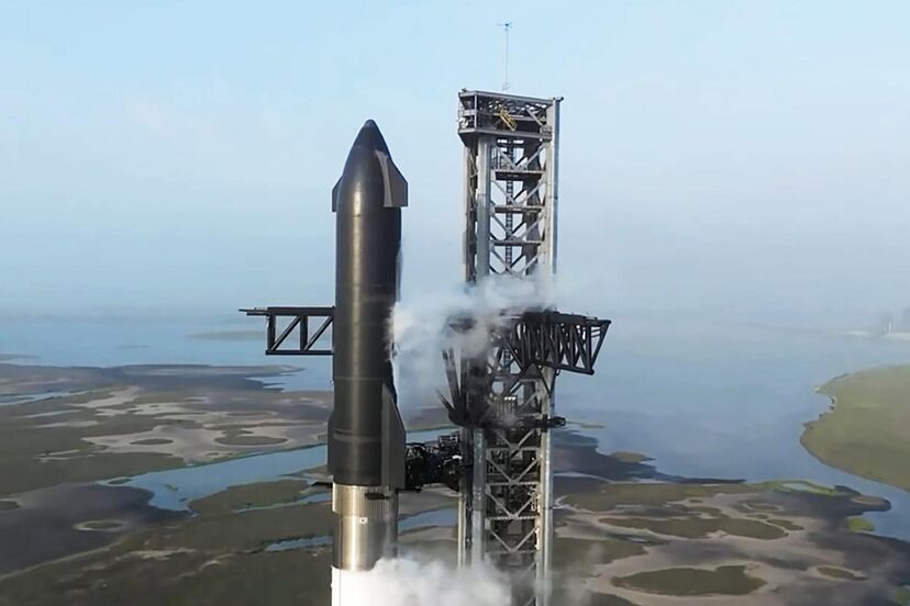 Cohete Starship de SpaceX explotó tras despegar. (Foto: redes sociales).