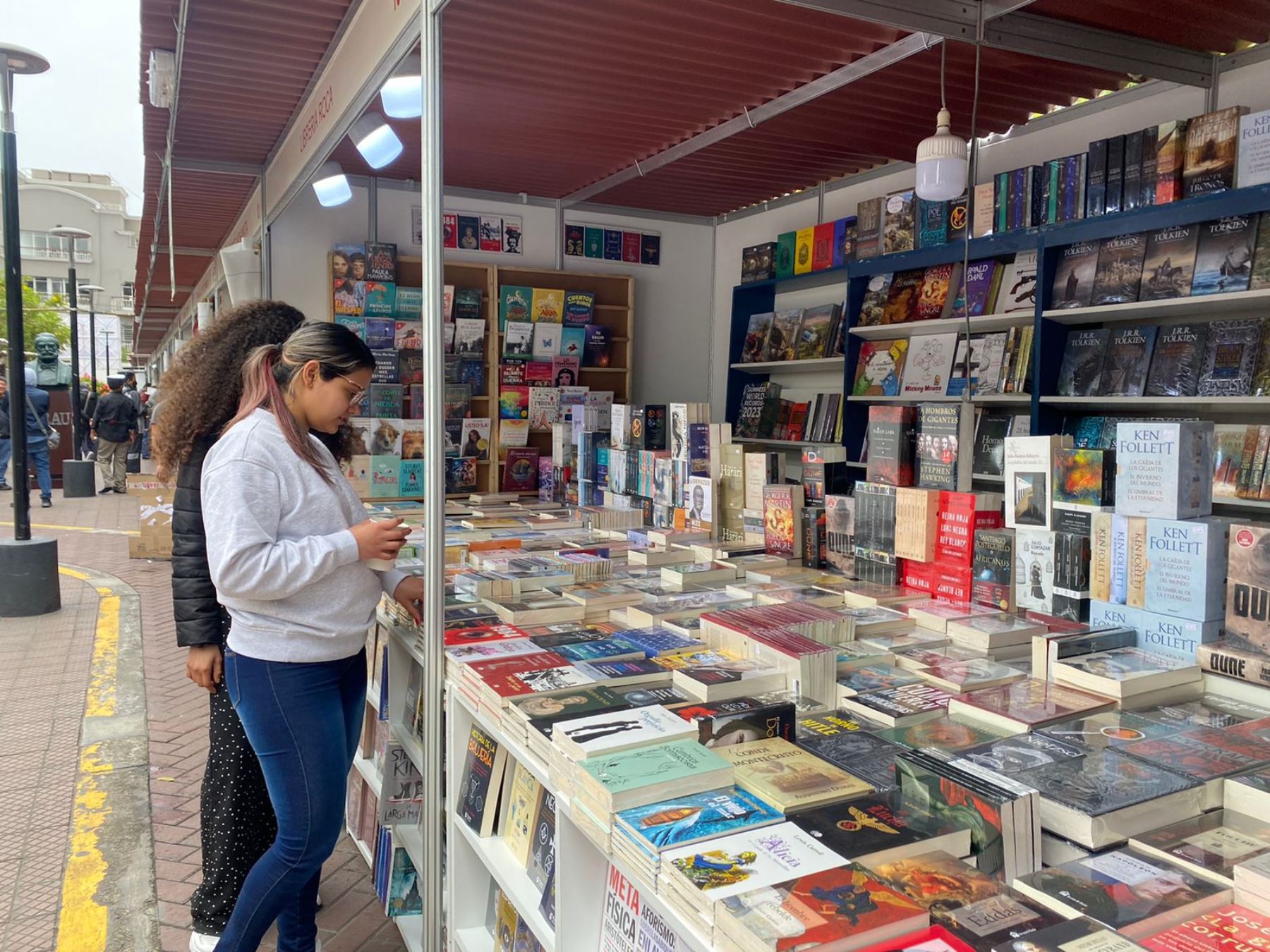 Feria del Libro Ricardo Palma vuelve con reconocimientos a destacados autores
