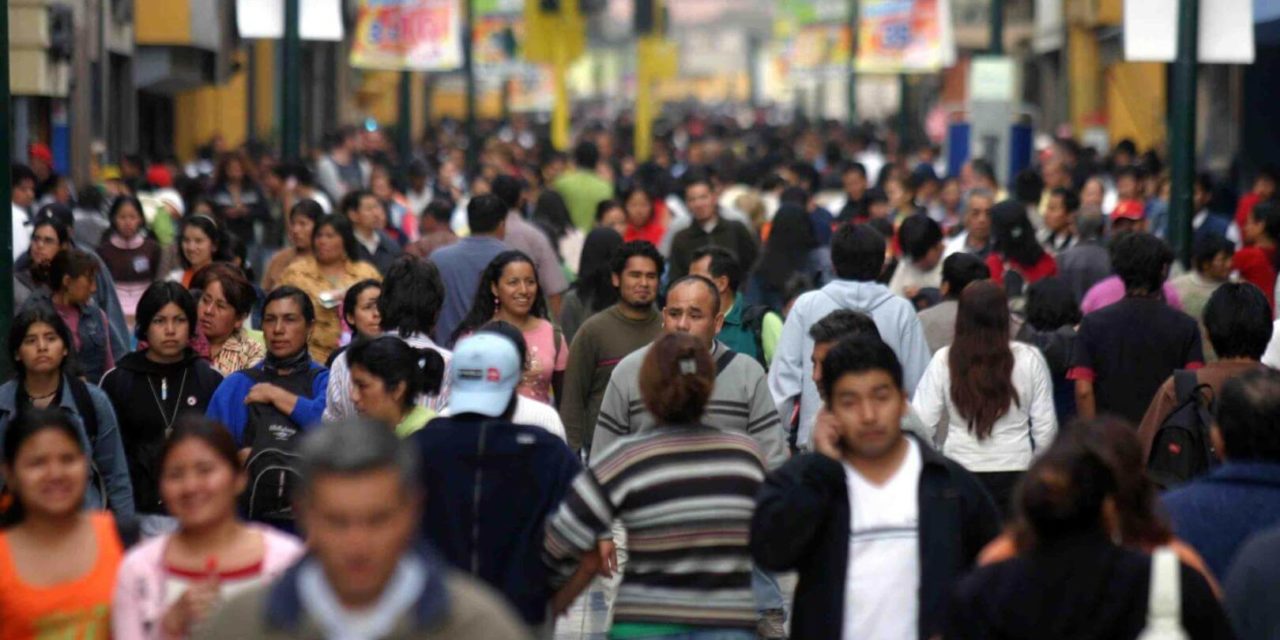 Tasa de empleo baja en 17 ciudades del país debido a la recesión económica. (Foto: redes sociales).