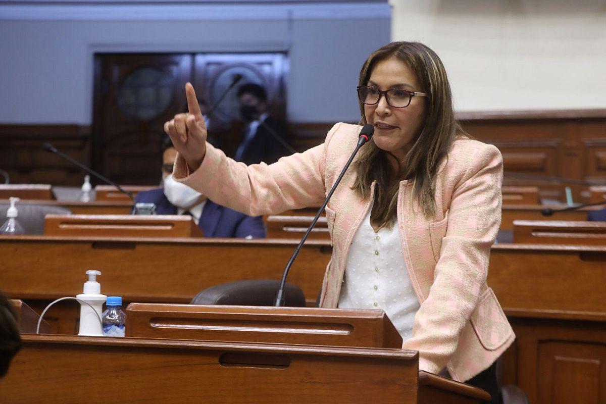 Congreso sustentó denuncia contra Magaly Ruiz