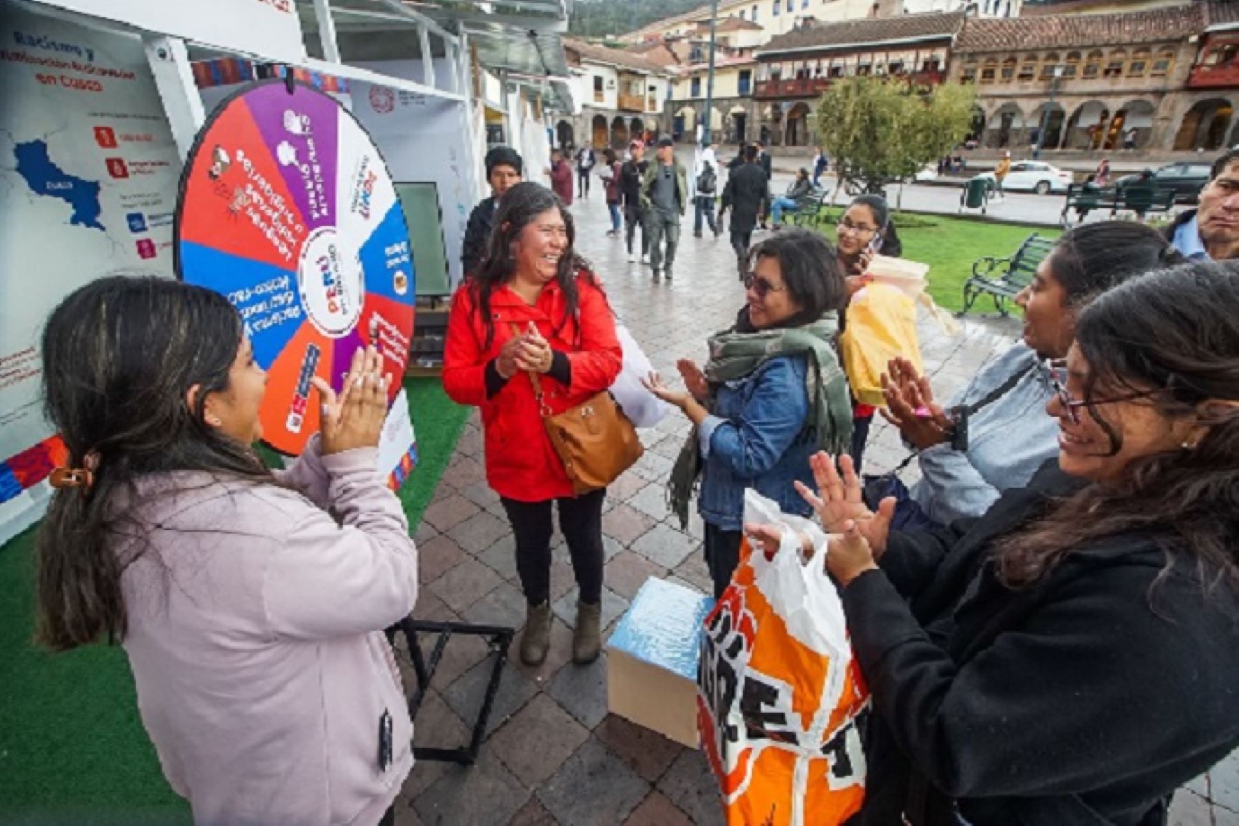Cusco: familias conocen estrategia #Perúsinracismo con actividades lúdicas y dinámicas