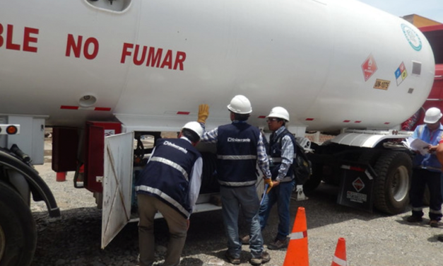 Osinergmin orienta a transportistas sobre uso de combustibles. (Foto: Osinergmin).