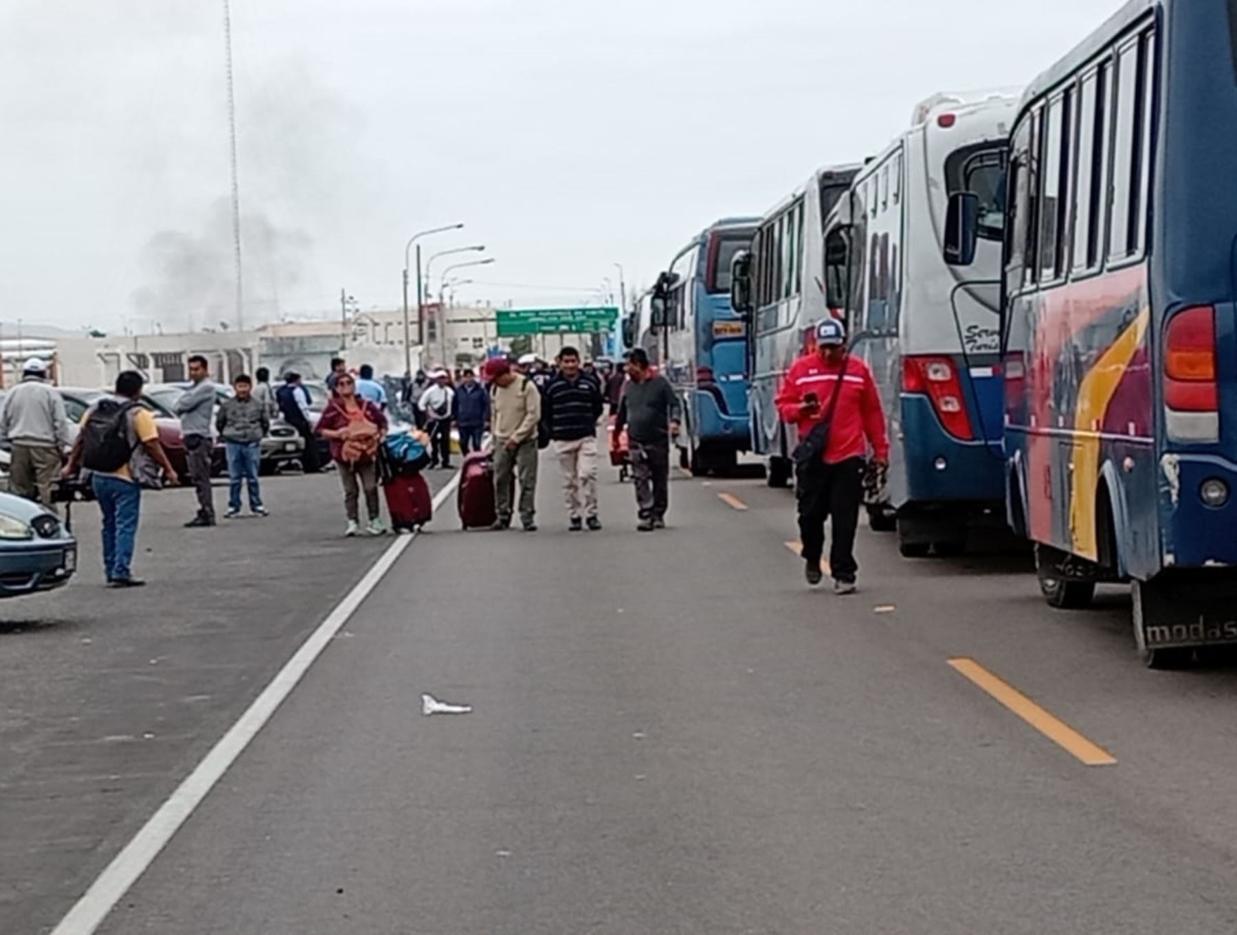 Tacna: transportistas piden restablecer atención sin interrupciones en frontera con Chile