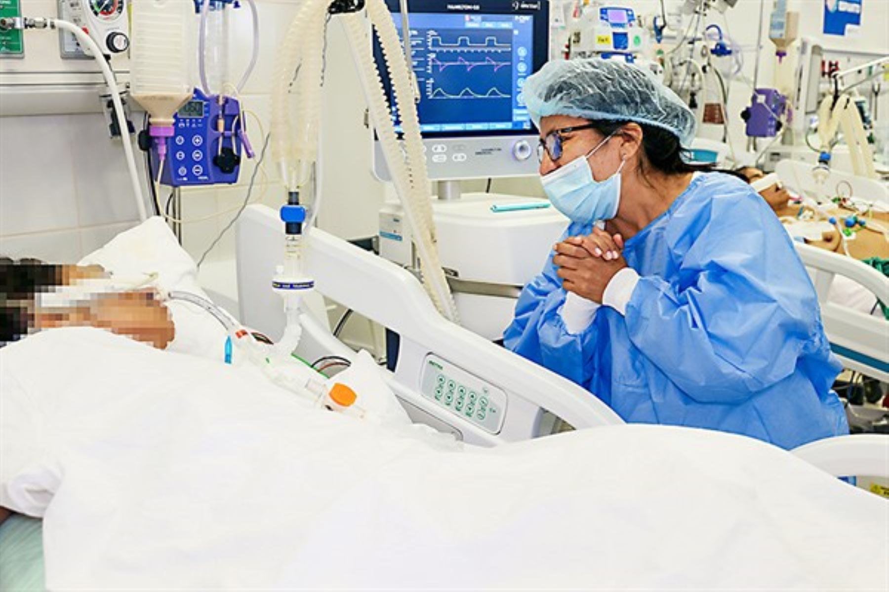 Hospital de Vitarte permite visitas en UCI para familiares y brindar apoyo a sus seres queridos