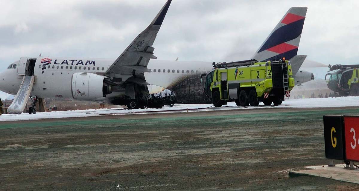 Corpac: bomberos no solicitaron permiso para ingresar a la pista. (Foto: redes sociales).