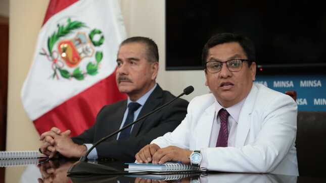 Ministro César Vásquez aseguró su compromiso por atender demandas del personal de salud