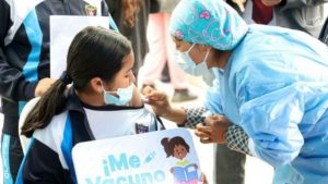 Minsa realiza vacunación contra VPH a niños y niñas de 9 a 13 años