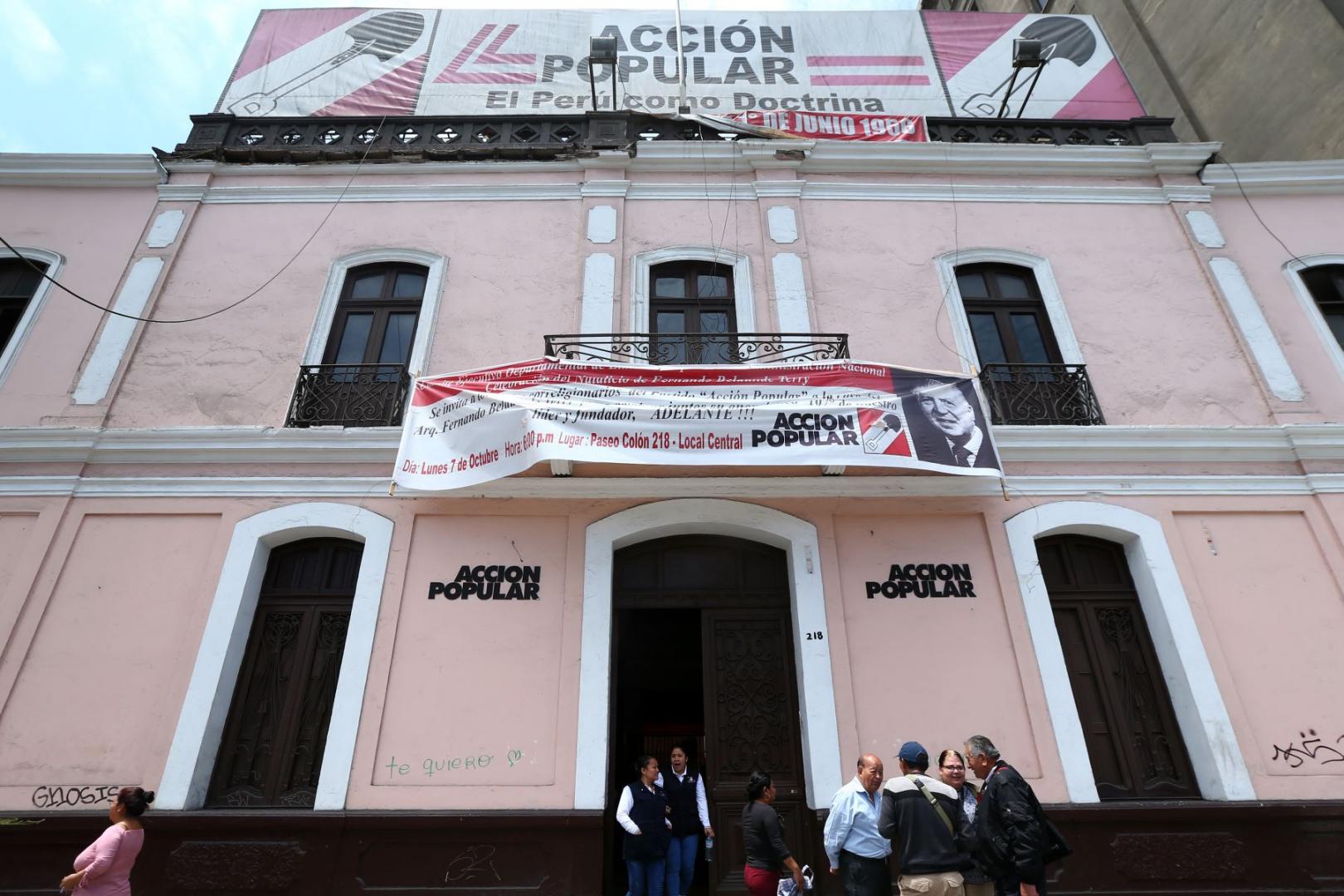 Acción Popular saluda renuncia de Lescano por ser un ‘rojo’ infiltrado