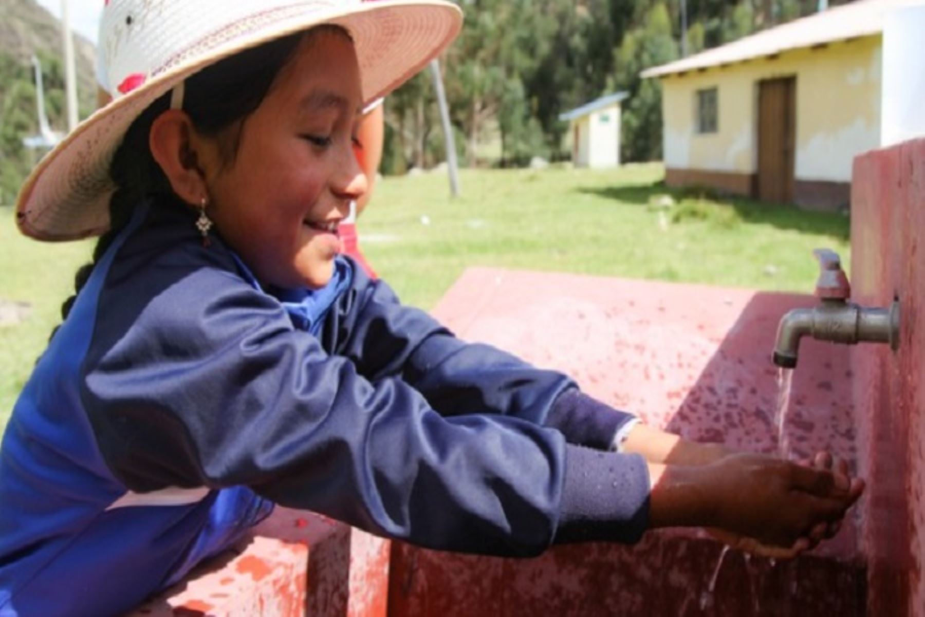 Equipos de cloración garantizarán agua segura para pobladores de Pasco y Ayacucho