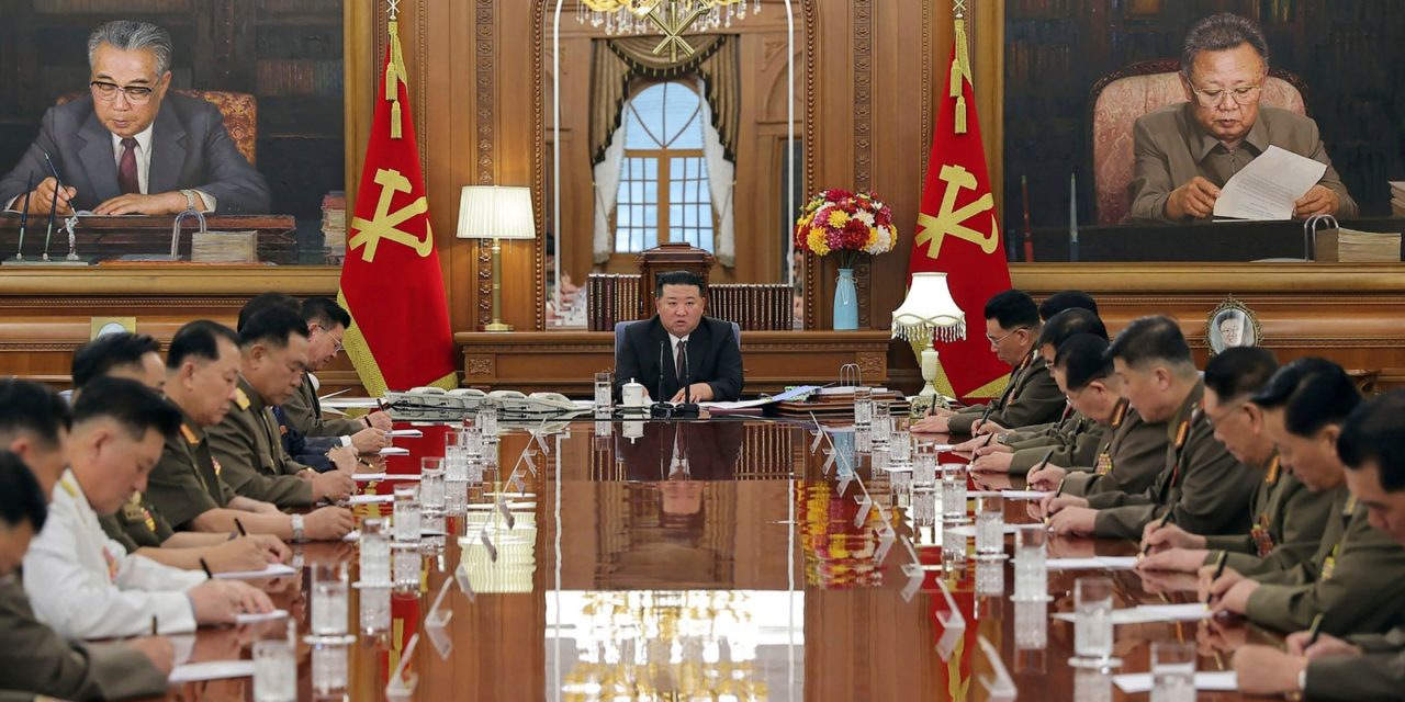 Kim Jong-un ordenó al ejército acelerar los preparativos de guerra
