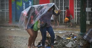 Senamhi lanza alerta roja de lluvias en 9 regiones y 6 provincias de Lima