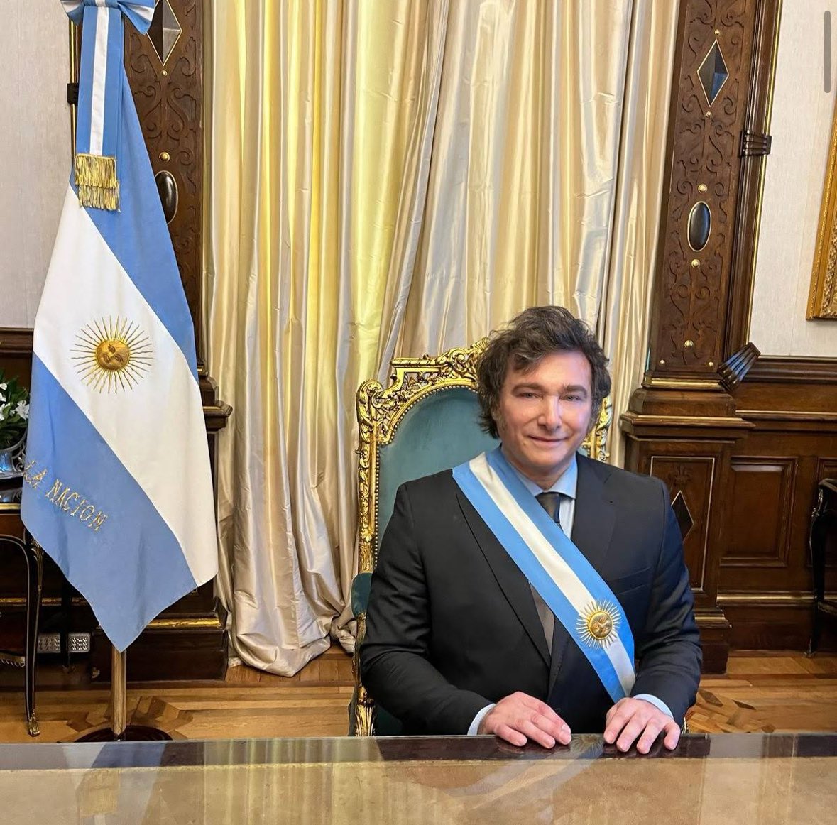 Javier Milei asume como presidente de Argentina y sepulta a la izquierda