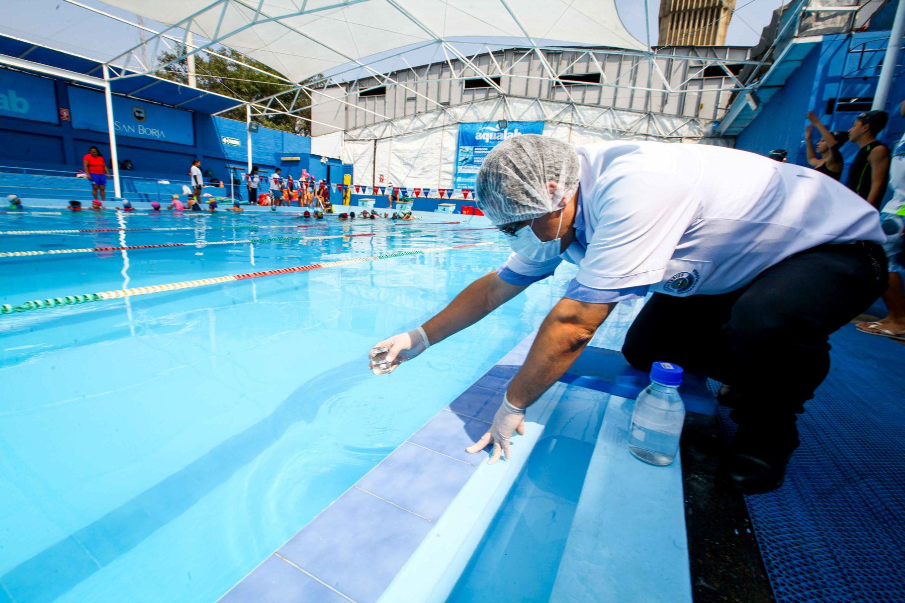 27 piscinas no saludables fueron detectadas por el Minsa