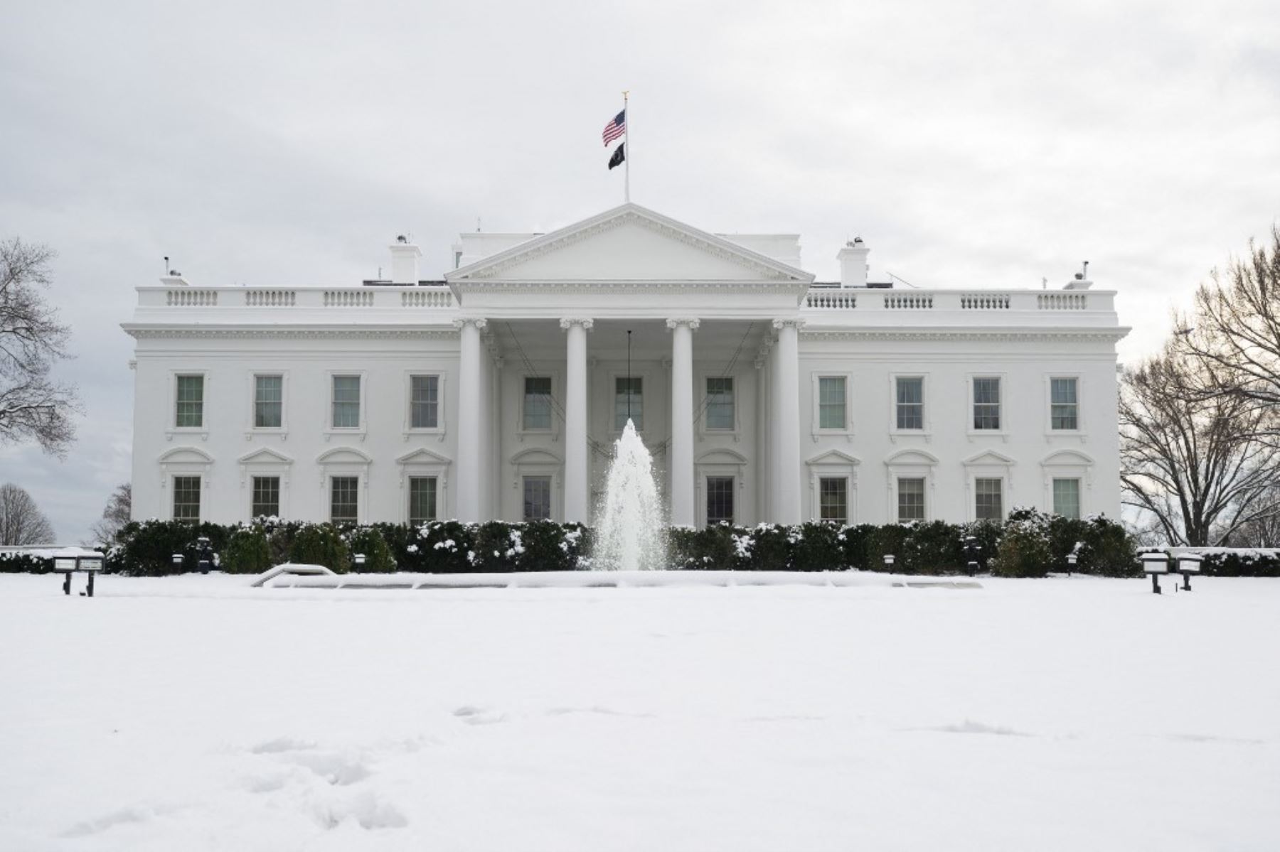 Más de 100 M de estadounidenses en alerta por tormenta invernal