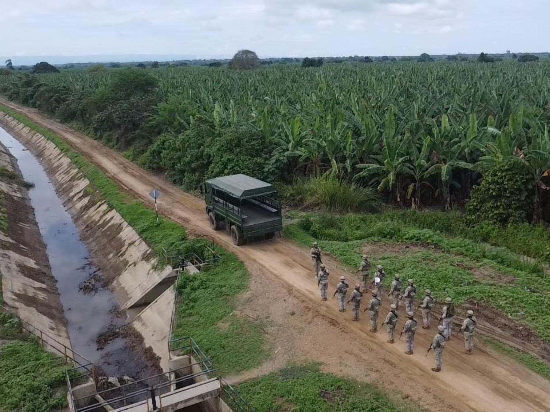 Patrullas son desplegadas por el Ejército a la frontera con Ecuador para realizar patrullajes