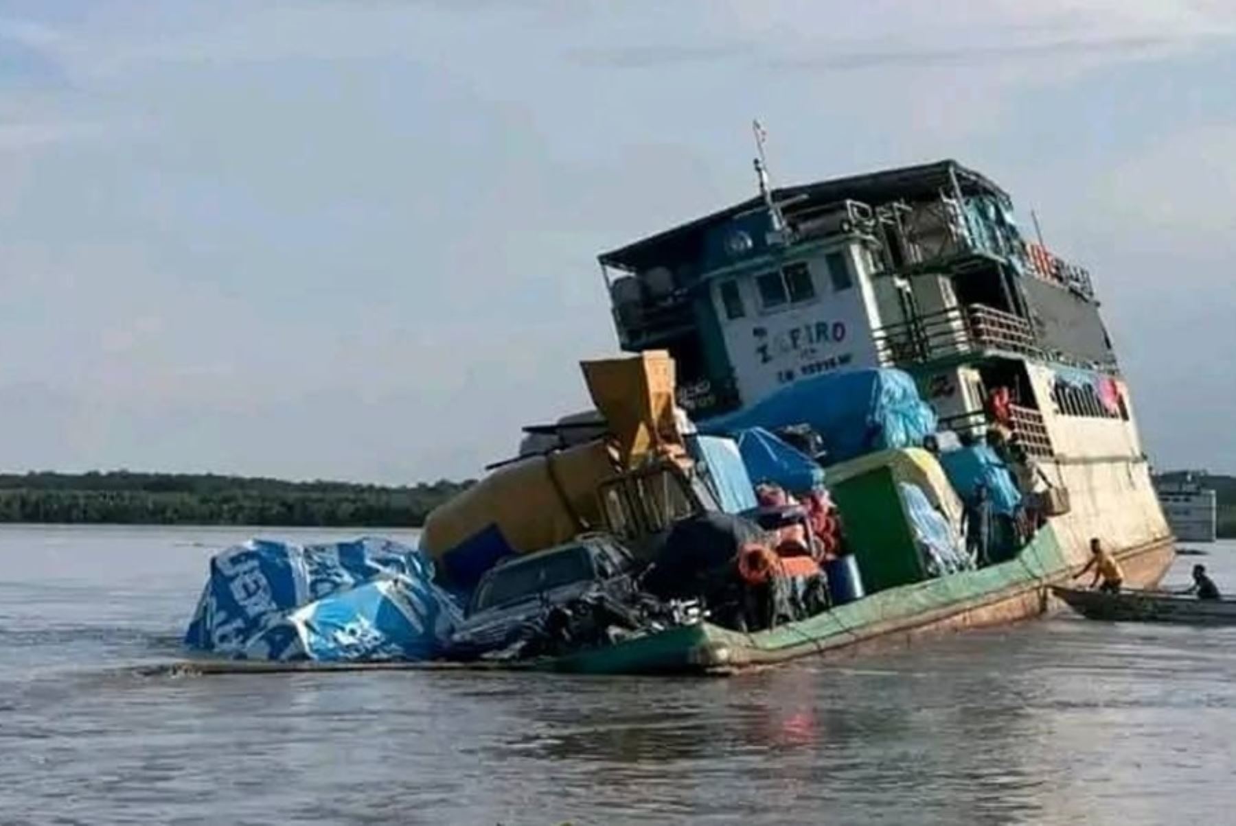 Ucayali: pasajeros se salvan tras hundirse embarcación