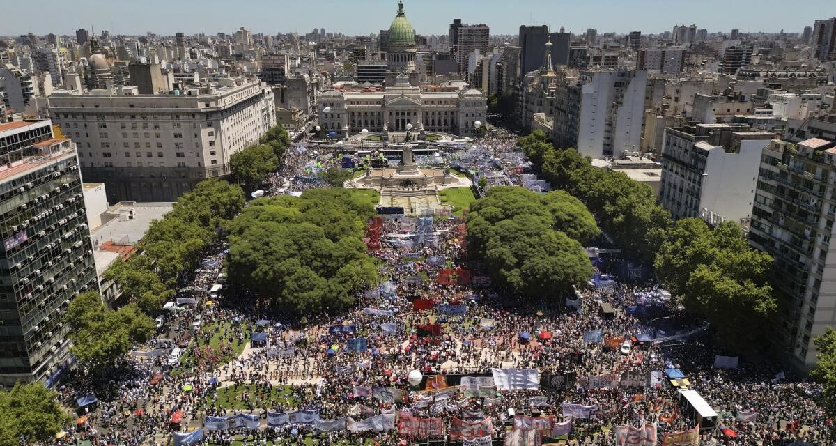 Argentina: concluye la huelga general contra las reformas de Milei