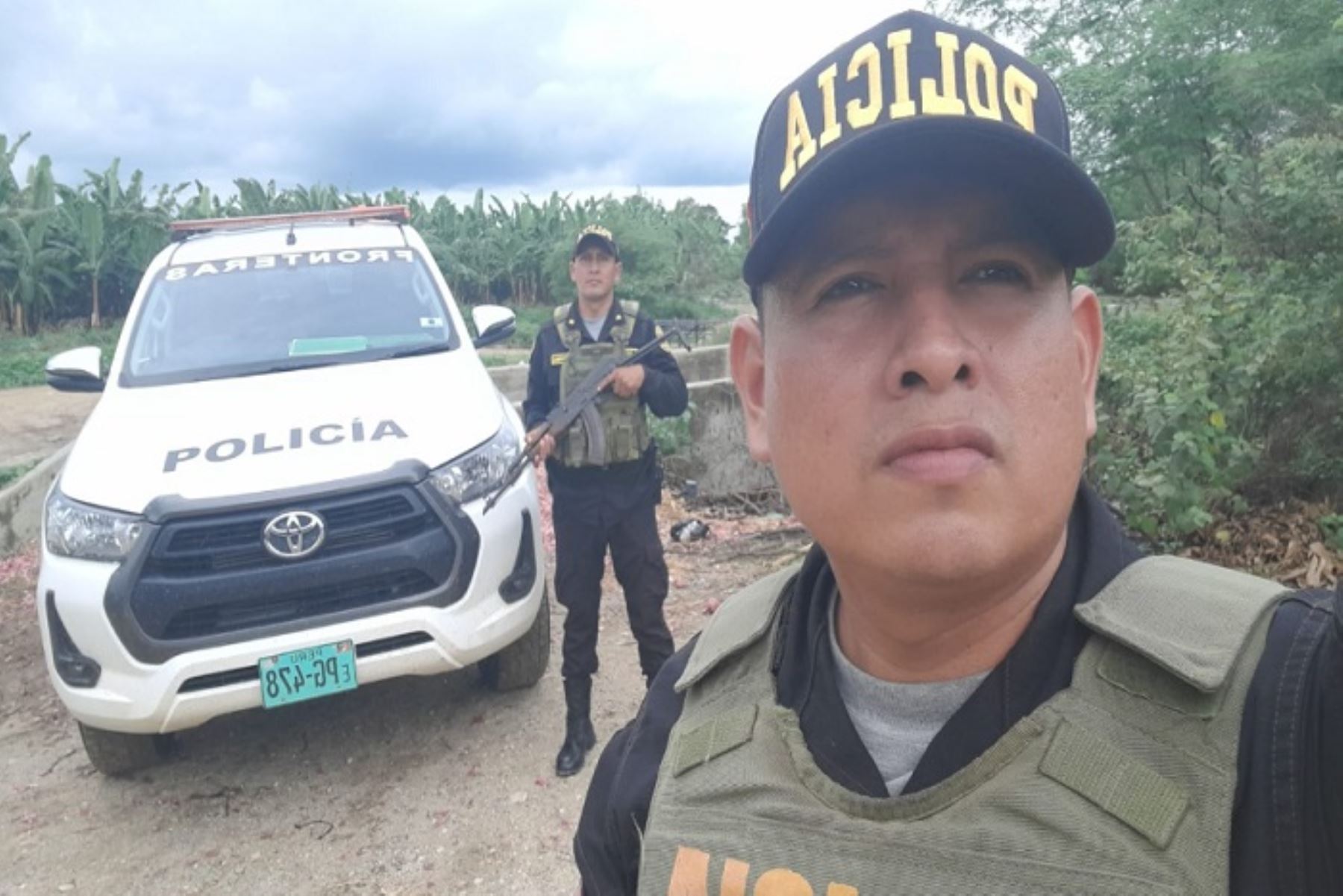 Tumbes: 50 autos policiales vigilan 50 km de frontera con Ecuador