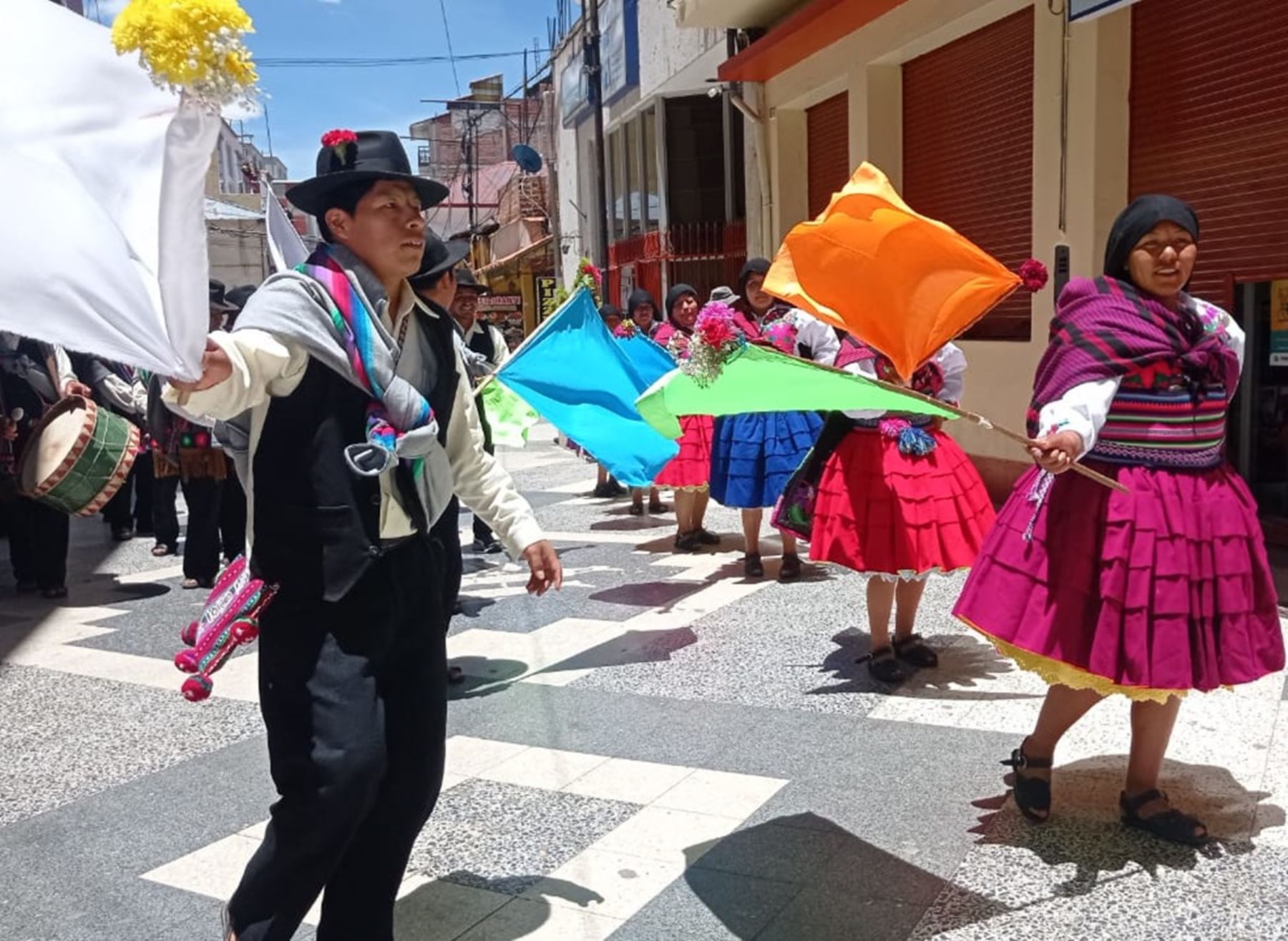 Puno celebra desde hoy Festividad de San Sebastián Pachatata y Pachamama del lago Titicaca