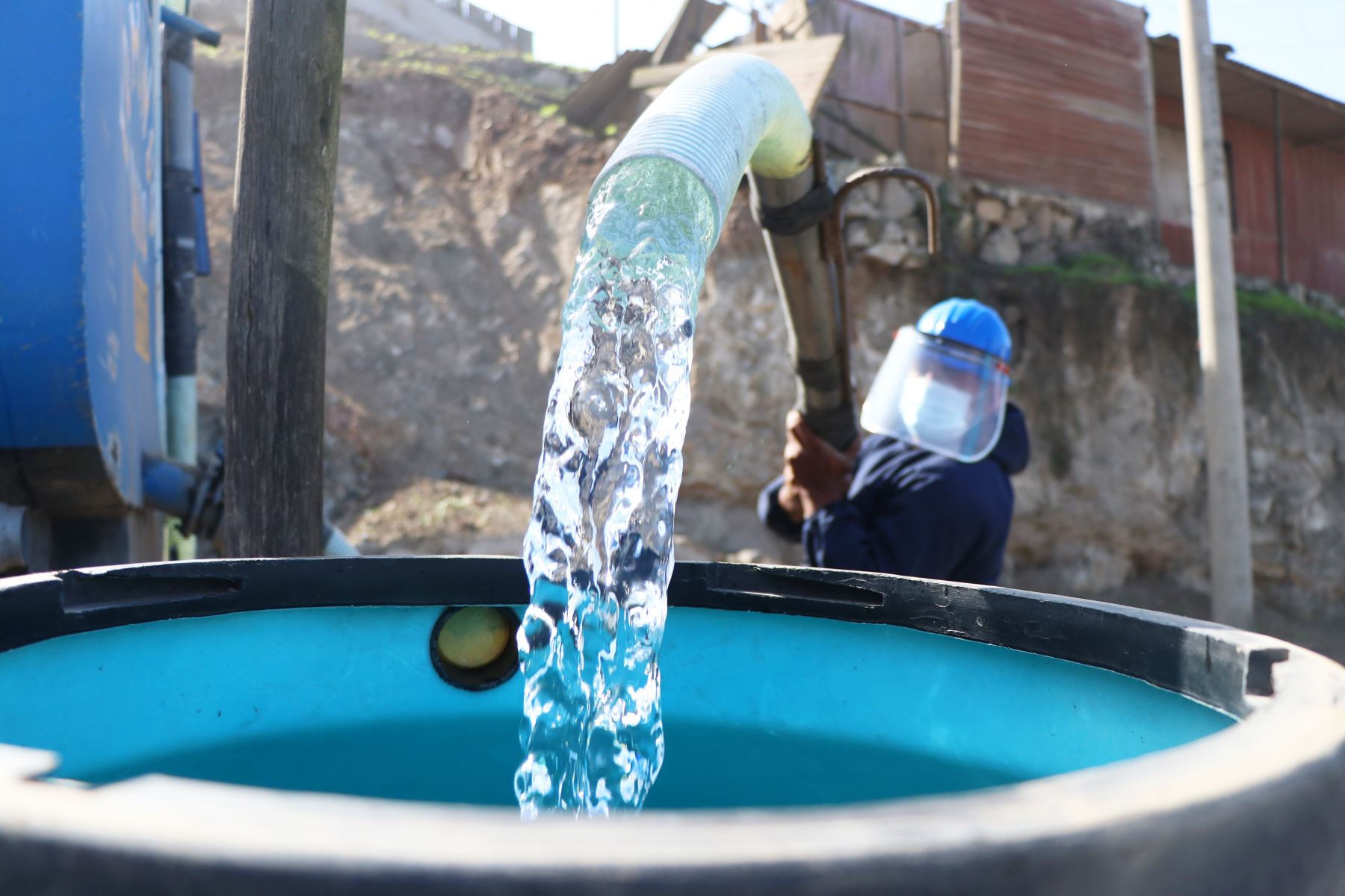 Sedapal recibe S/38 millones para distribuir agua en camiones