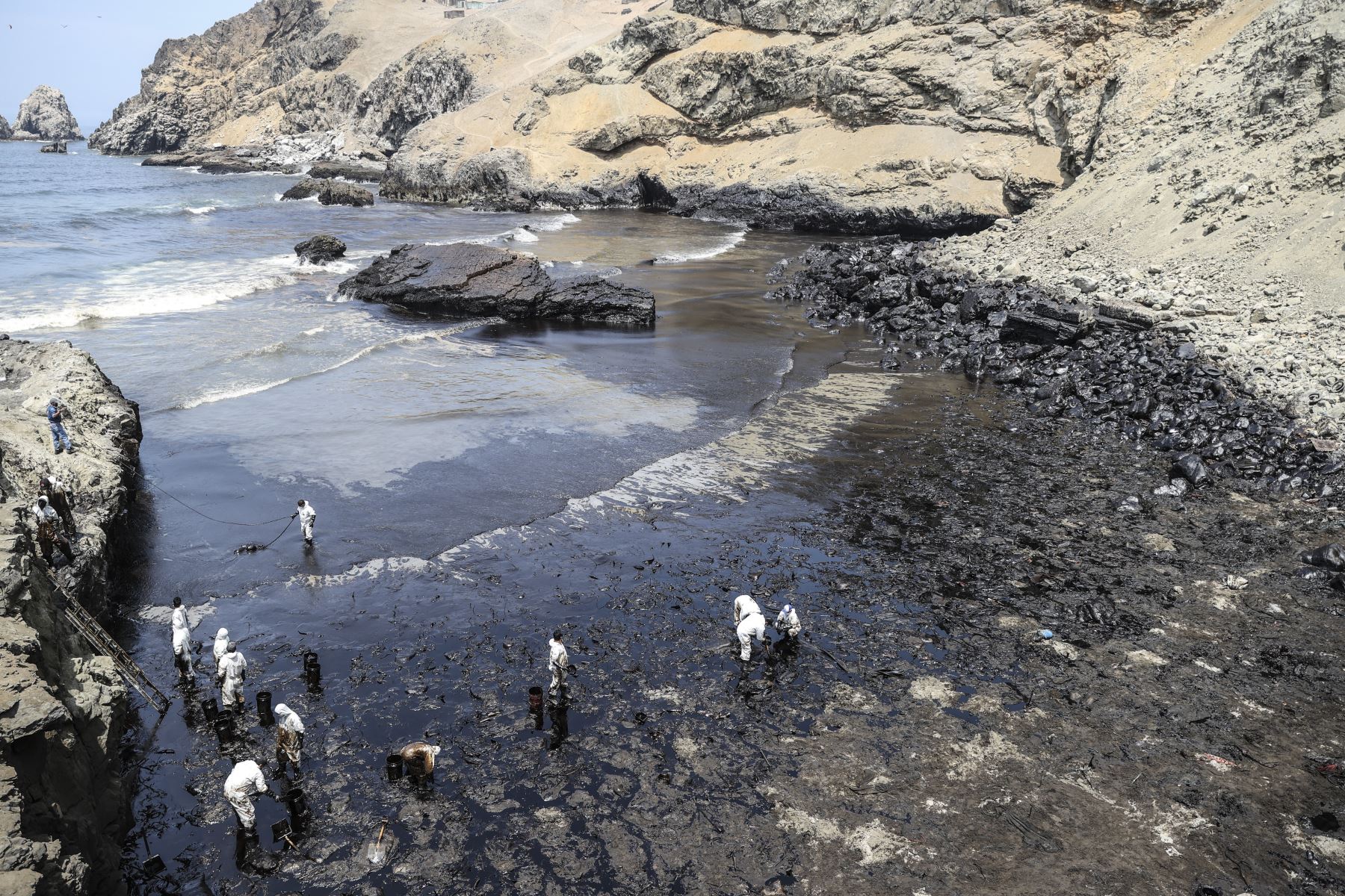 Comisión presentó informe final sobre el derrame de petróleo en Ventanilla