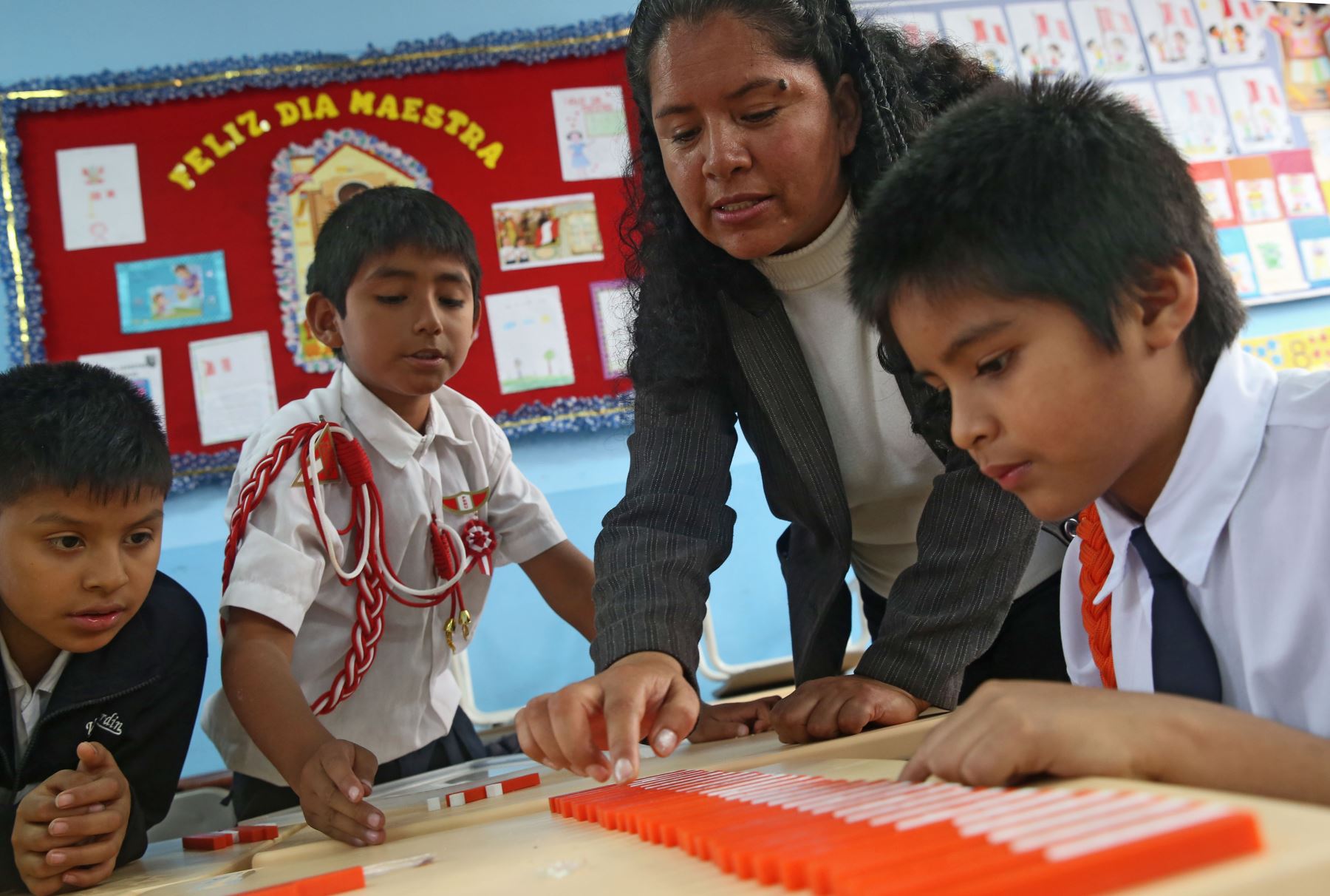 MINEDU: Miles de docentes recibirán hasta S/30.000 en Perú