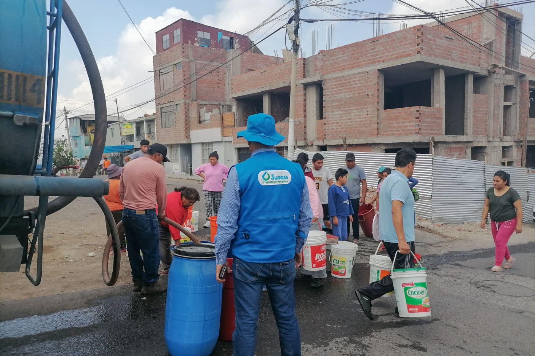 Desesperación por corte de agua en Arequipa
