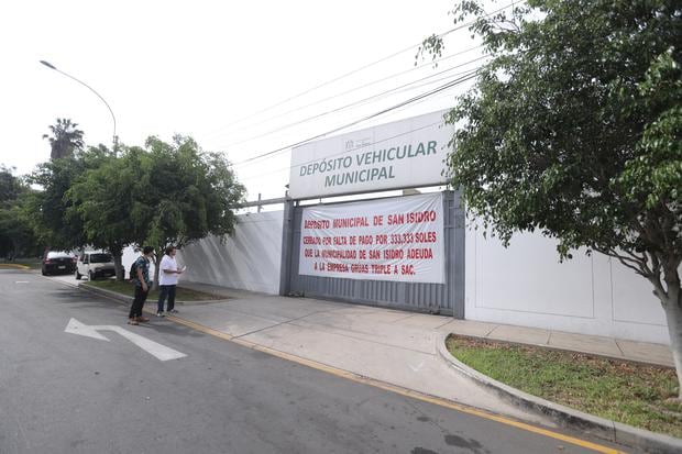 Deposito municipal de San isidro cierra por presunta deuda