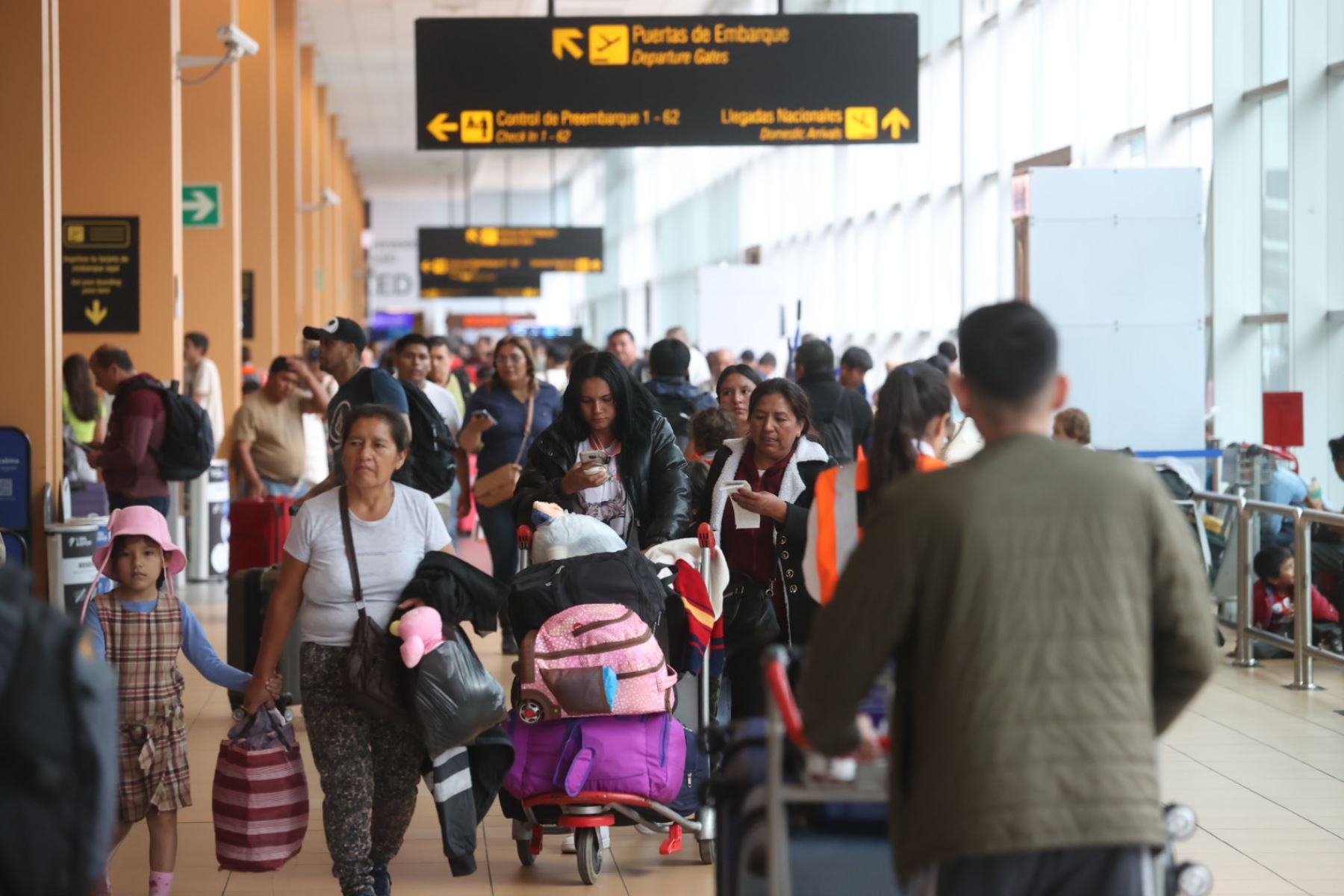 Aeropuerto Jorge Chávez: continúan las cancelaciones de vuelos