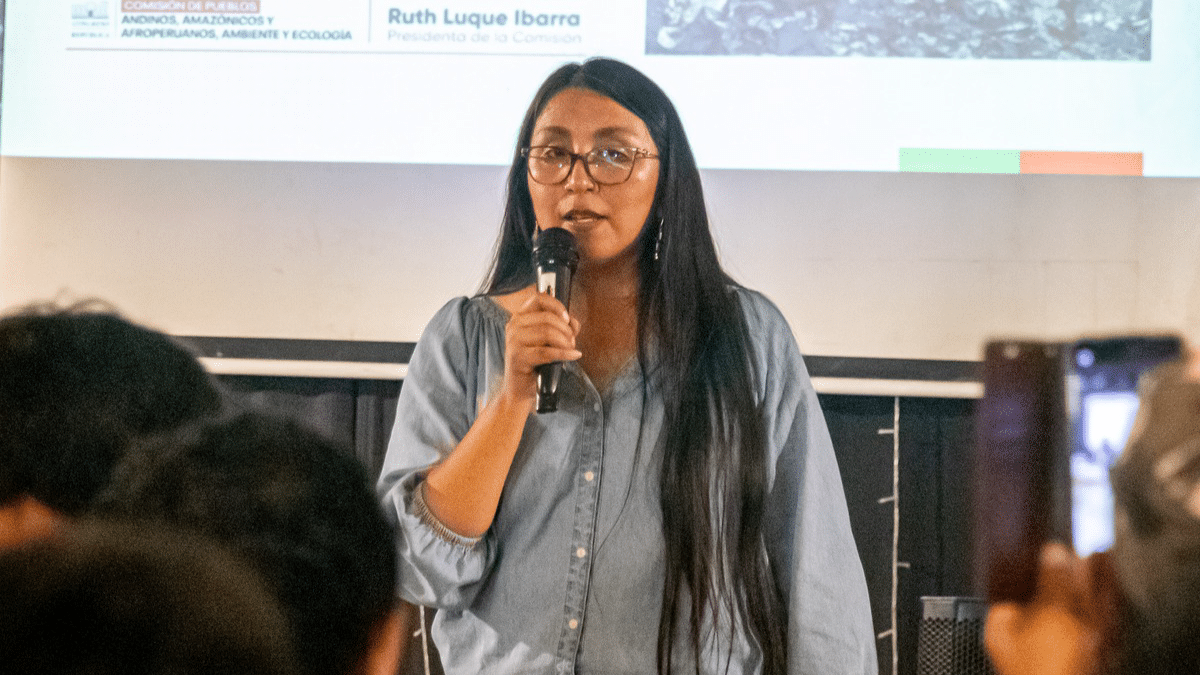 Ruth Luque anuncia querella contra Cerrón por difamación