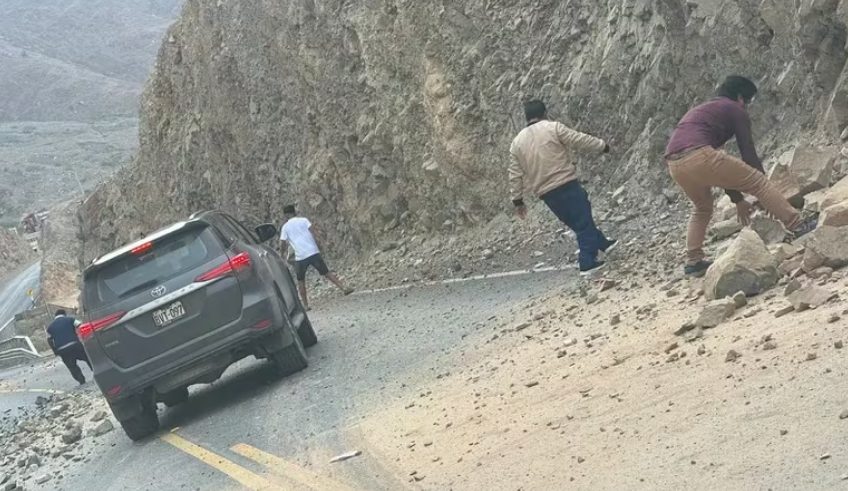 Pasamayo: derrumbe de rocas bloqueó la vía tras sismo en Huaral