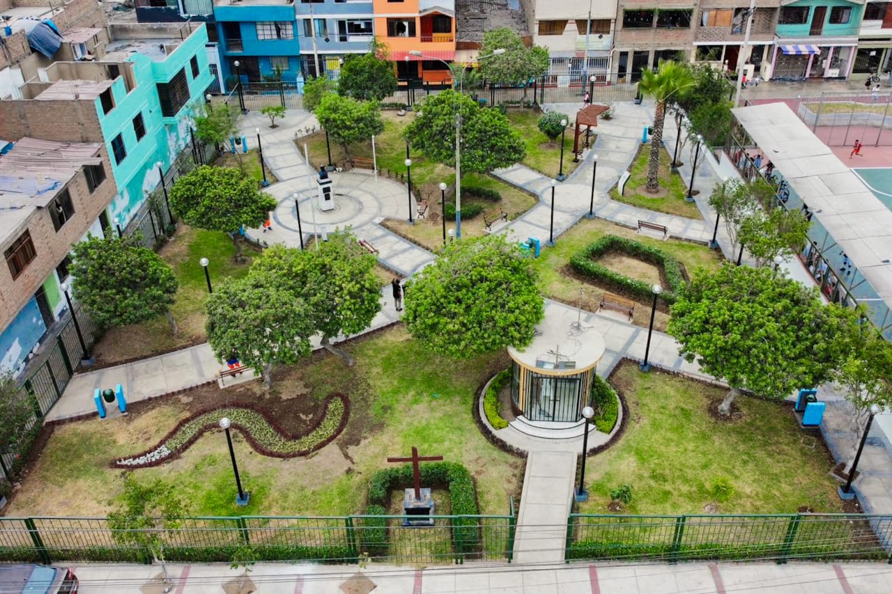 Campaña Municipal “Renueva tu Barrio” mejora espacios públicos en Ate