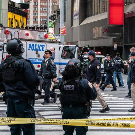 Nueva York: tiroteo en una estación deja un muerto y heridos