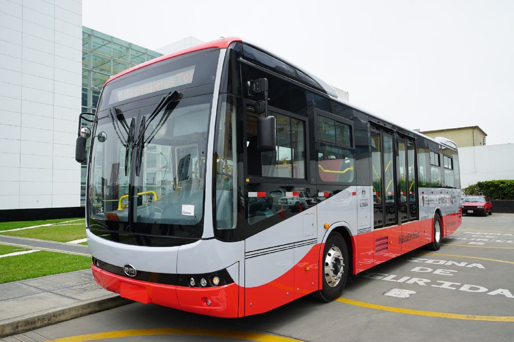 ATU busca opciones para renovar flotas de buses de transportistas