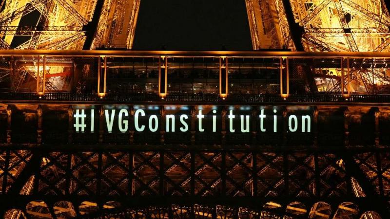 Constitución de Francia se convierte en la primera en proteger el aborto