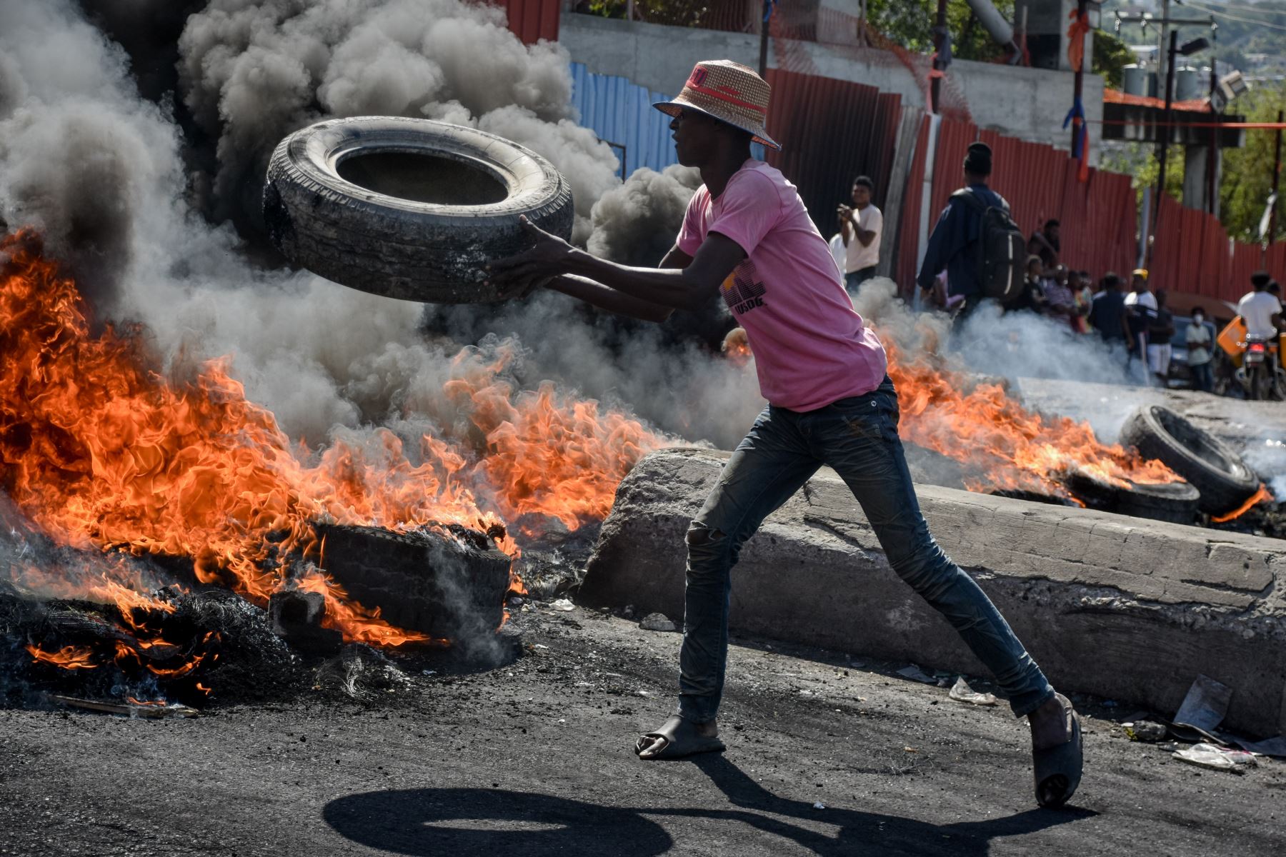 Crisis en Haití: Jefe de bandas en Haití amenaza con genocidio