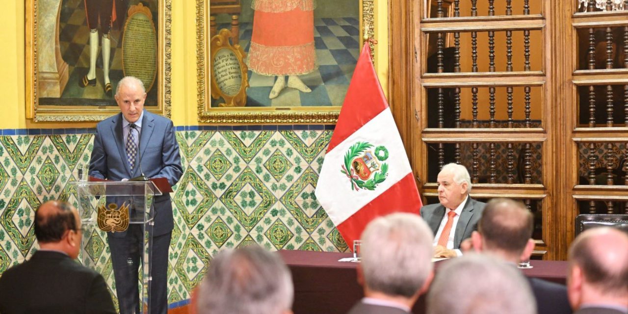 Perú postula a Alberto Borea como juez de la CIDH