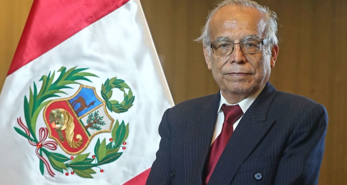 Aníbal Torres sería incluido en informe de empresas chinas