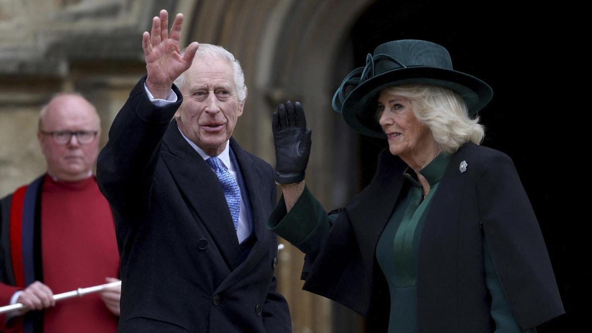 Rey Carlos III hace aparición pública después de tres meses