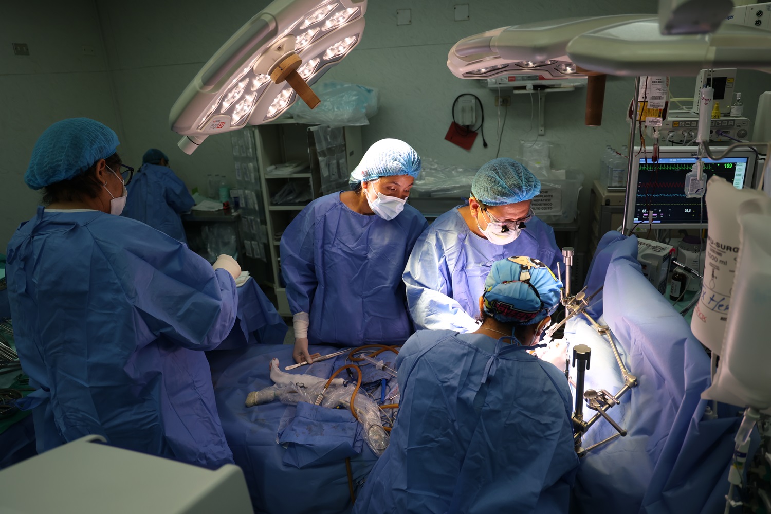 EsSalud incrementa número de atenciones y cirugías a nivel nacional