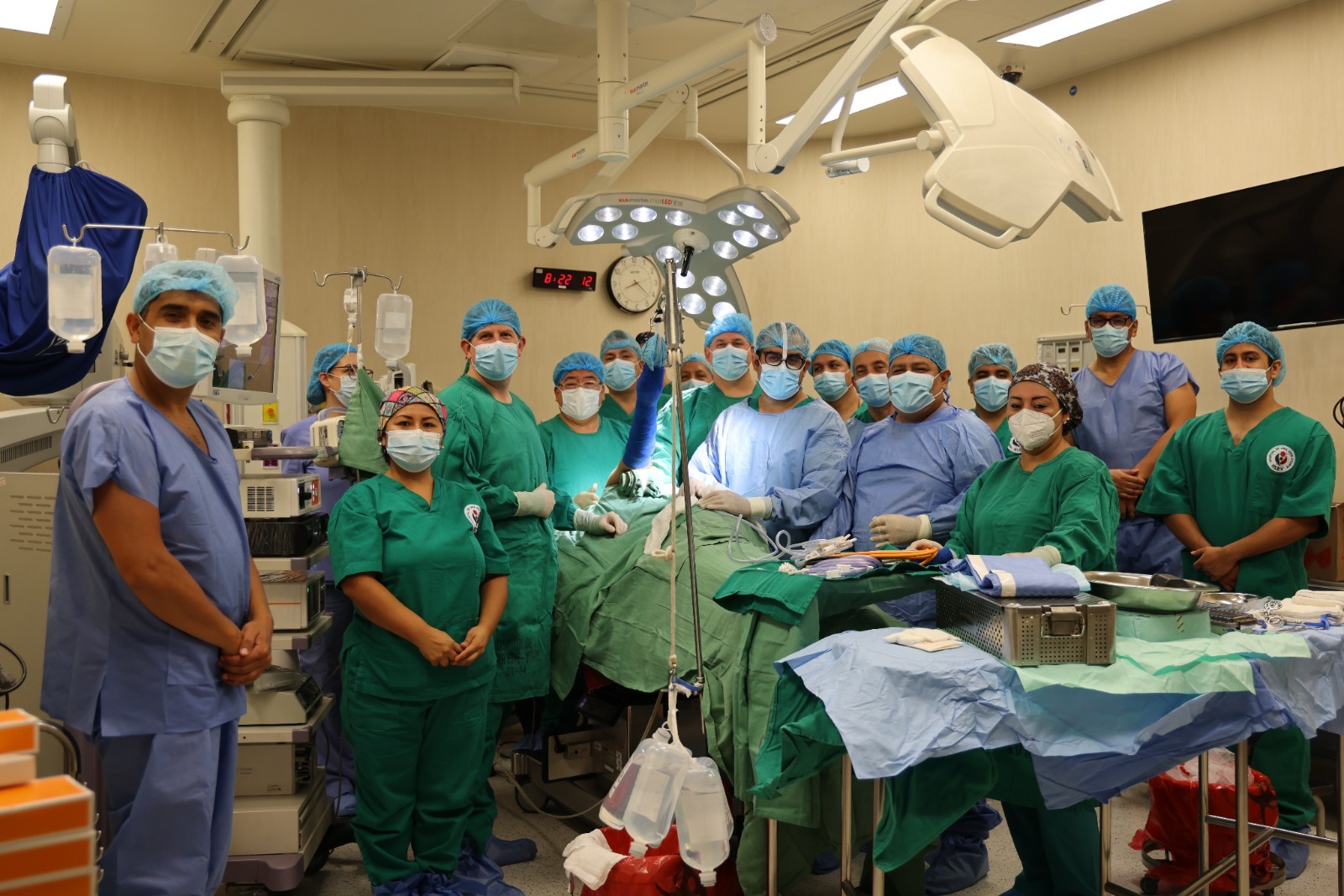 Médicos norteamericanos realizan operaciones artroscópicas en Hospital de Lima Este – Vitarte