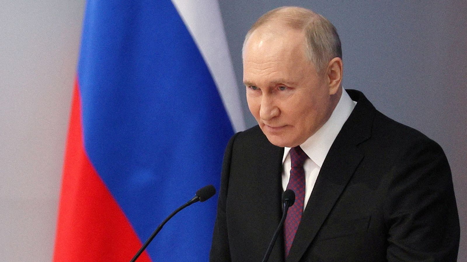 Vladimir Putin advierte a occidente con armas nucleares