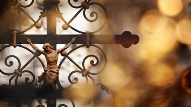 El Enigma de la Cruz de Jesús: ¿Hallada Realmente?