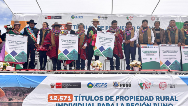 Midagri: 12 mil títulos para agricultores y comunidades de Puno y Ucayali