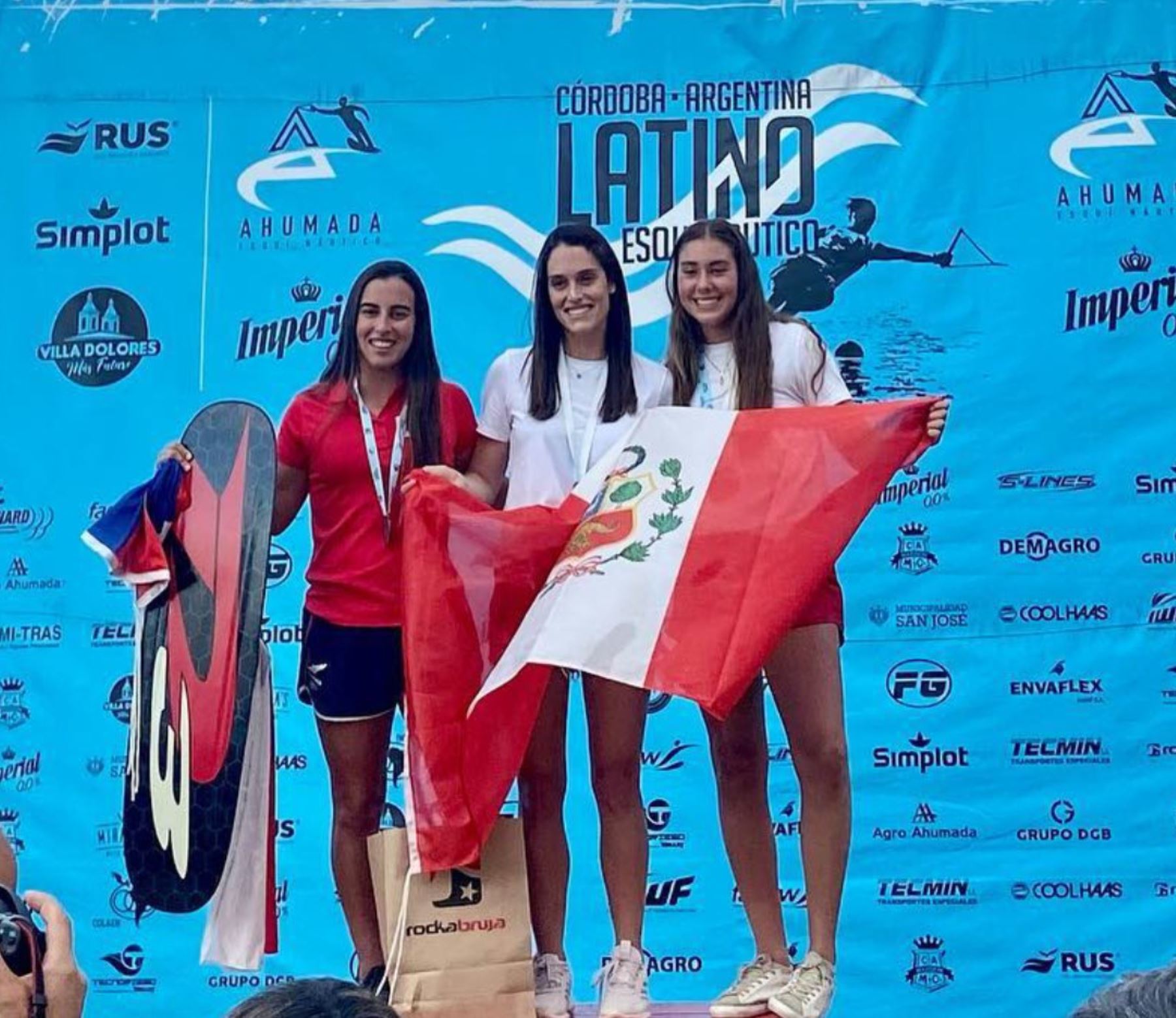 Perú triunfa con 3 medallas de oro en el Latinoamericano de esquí acuático