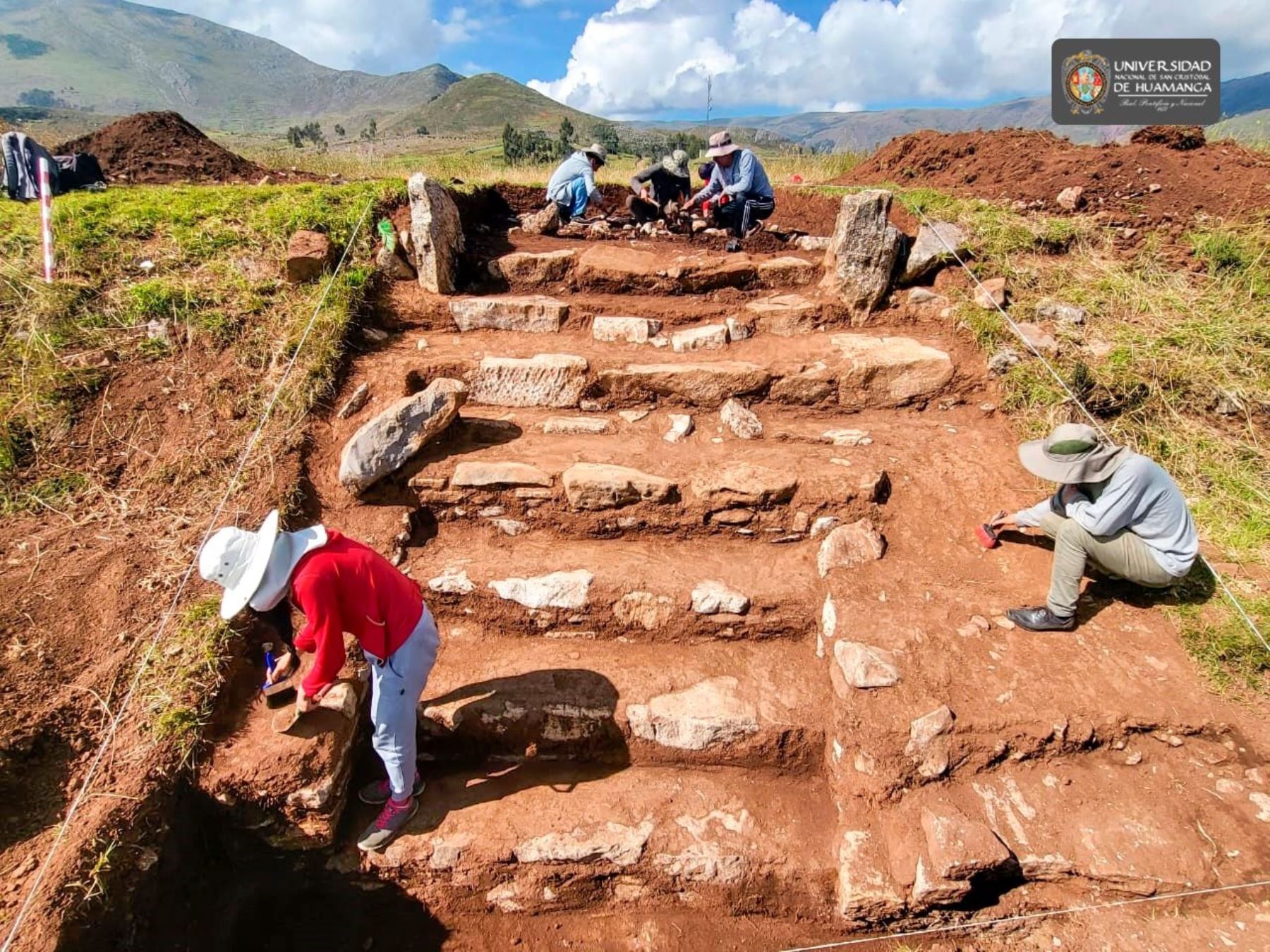 Centro ceremonial de 3,000 años hallado por arqueólogos en Apurímac