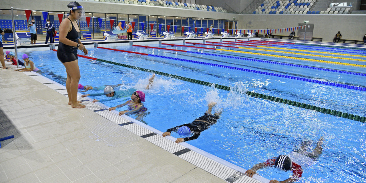 Últimos detalles en la sede para el Mundial Juvenil de Natación