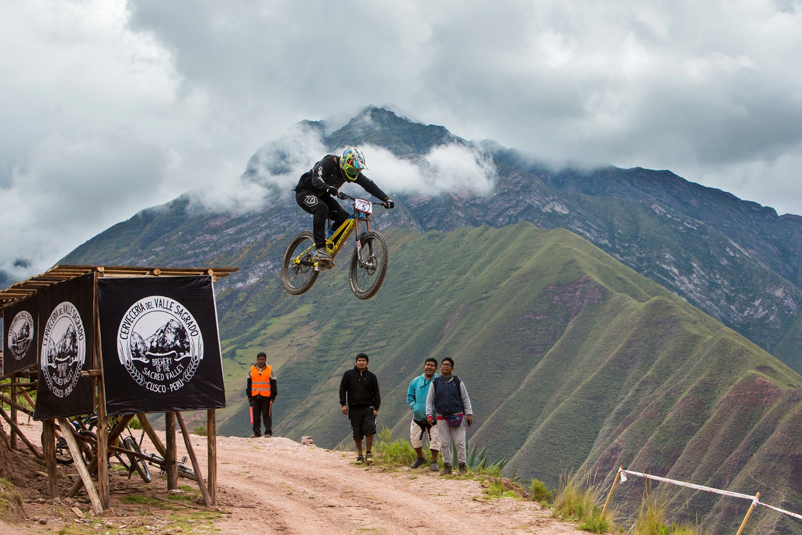 Santísimo Downhill vuelve a Cusco este 20 y 21 de abril